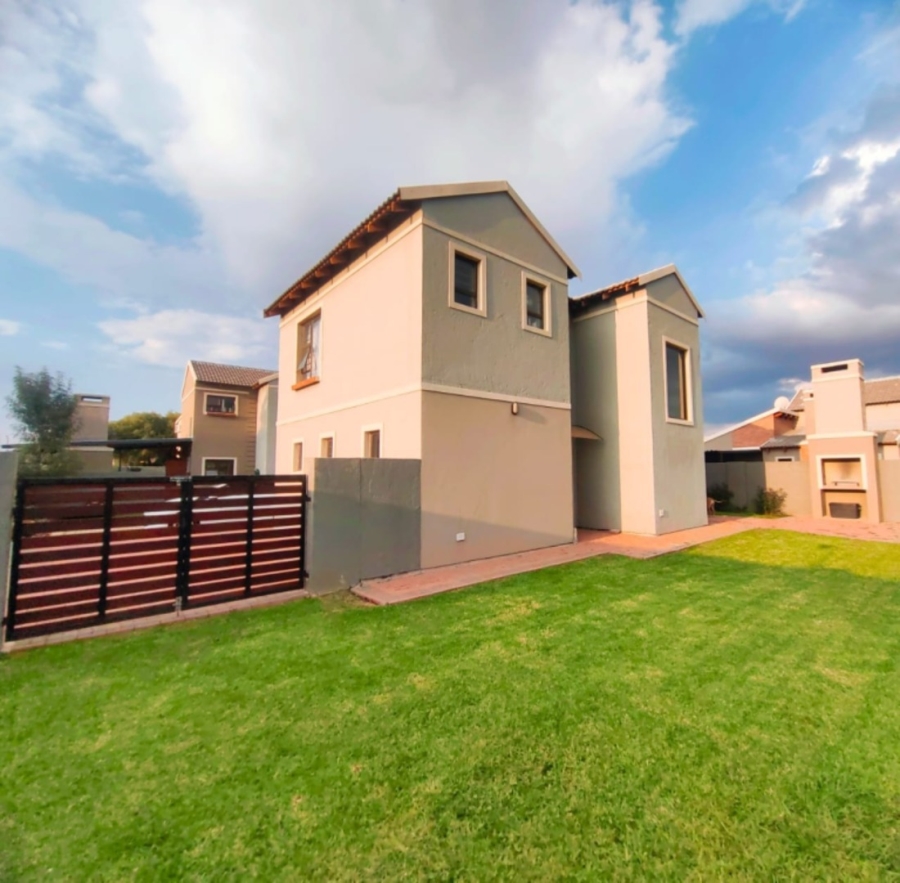 3 Bedroom Property for Sale in Grimbeeck Park North West